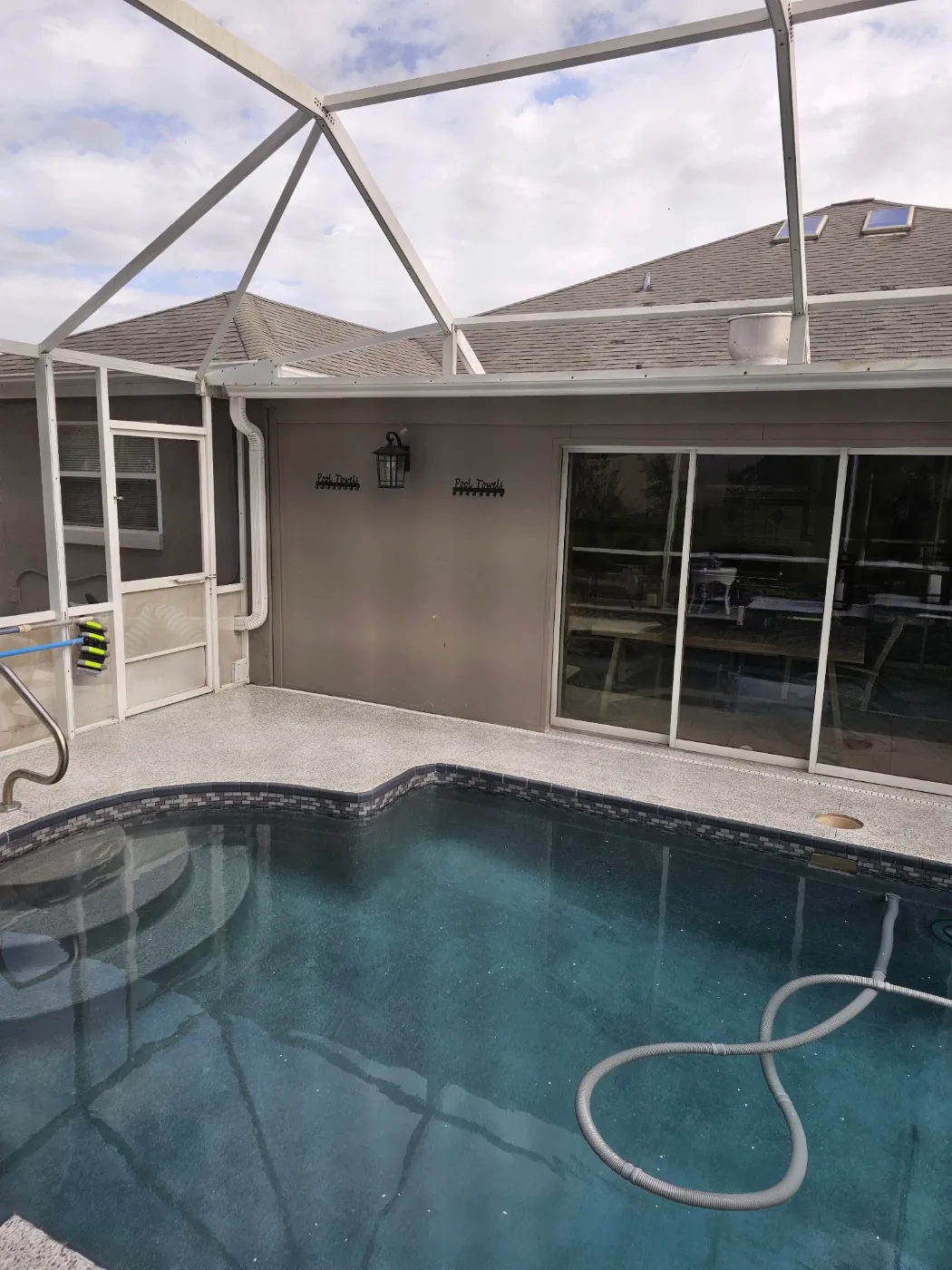 Epoxy Flake Screened Pool Deck Coating by Elite Epoxy Surfaces, Central Florida
